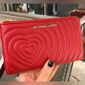 Michael Kors MK Jet Set Travel Large Double Zip PVC Leather Wallet